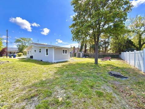 408 Forepeak Avenue Beachwood NJ 08722