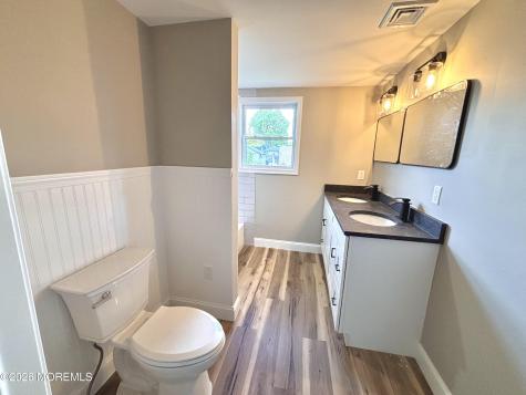 408 Forepeak Avenue Beachwood NJ 08722