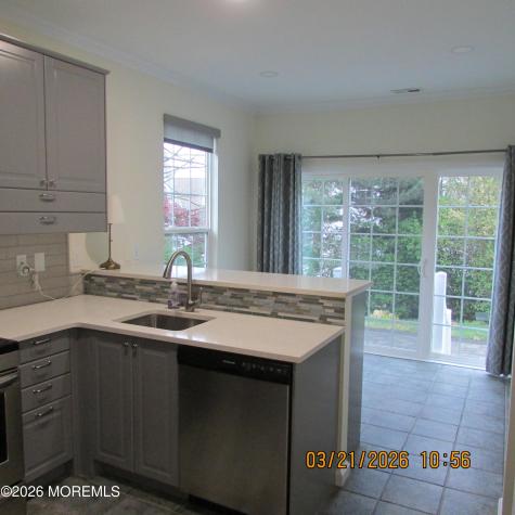 29 Tall Oaks Court Parlin NJ 08859