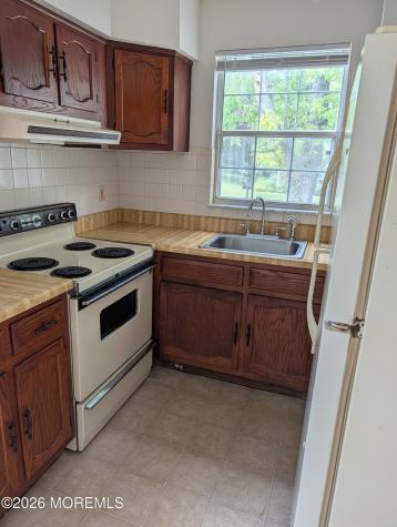 19C Spring Street Whiting NJ 08759