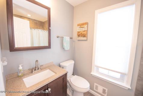 25 Duncan Way Freehold NJ 07728