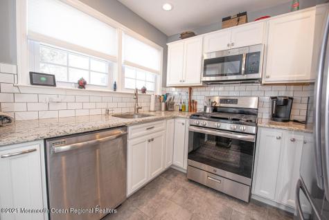 25 Duncan Way Freehold NJ 07728