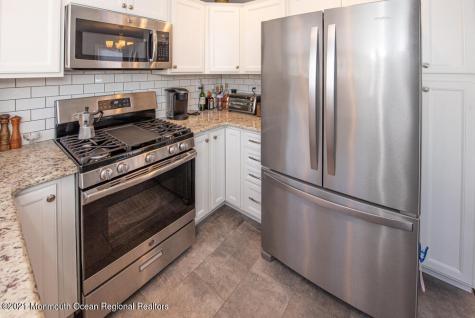 25 Duncan Way Freehold NJ 07728