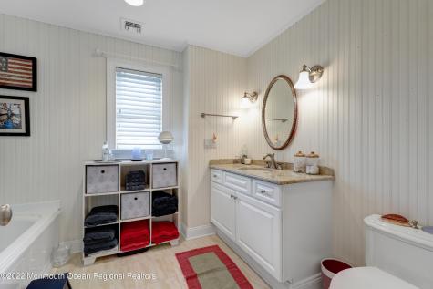 306 Old Bridge Street Mantoloking NJ 08738