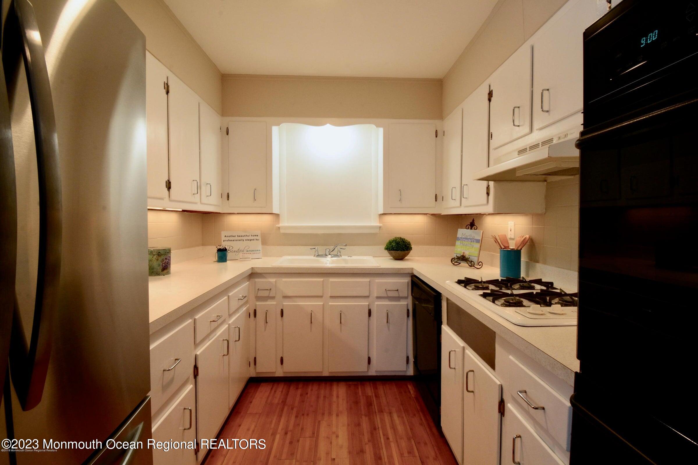 198 Elmwood Road Oakhurst NJ 07755