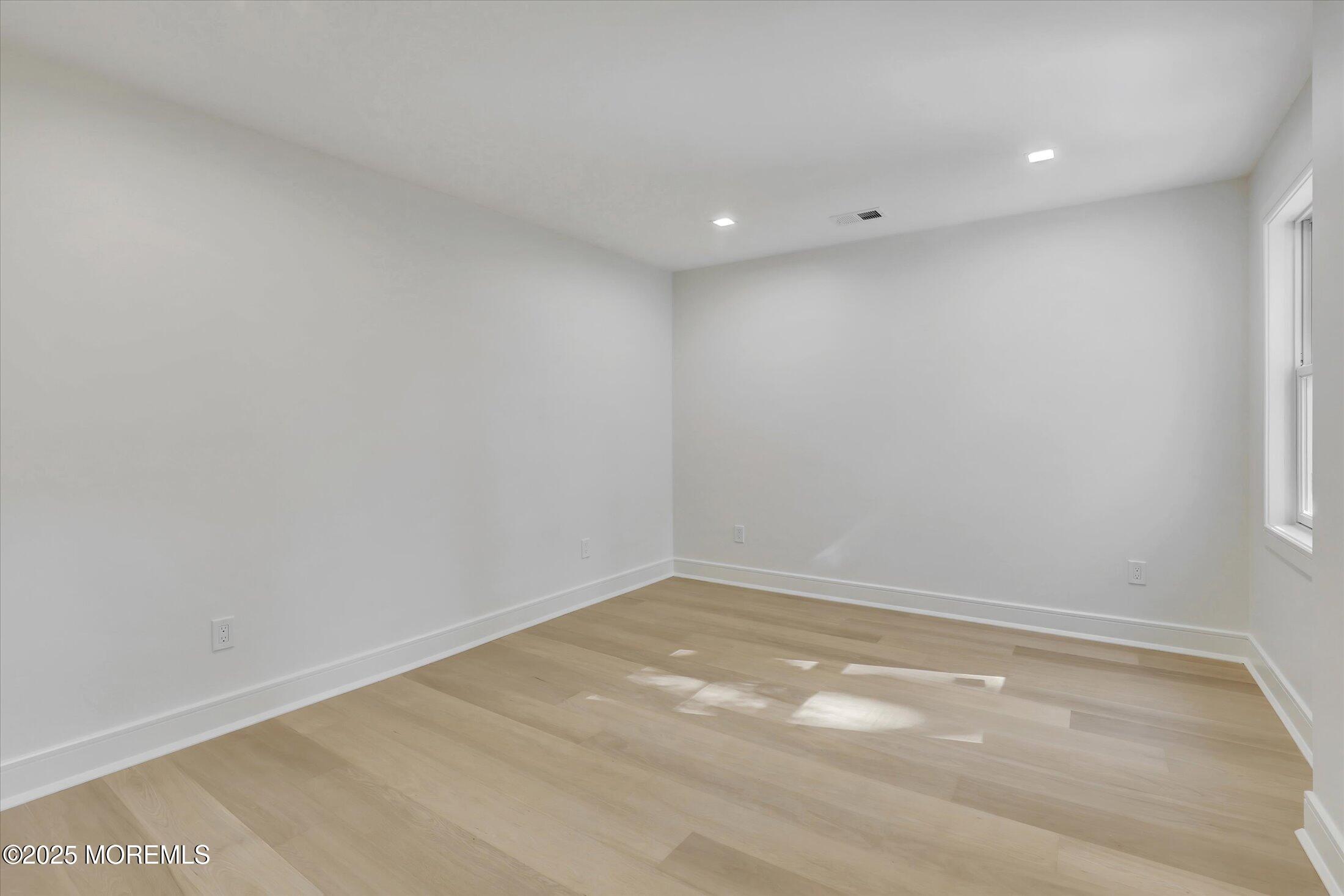 243 Woodcrest Road Oakhurst NJ 07755