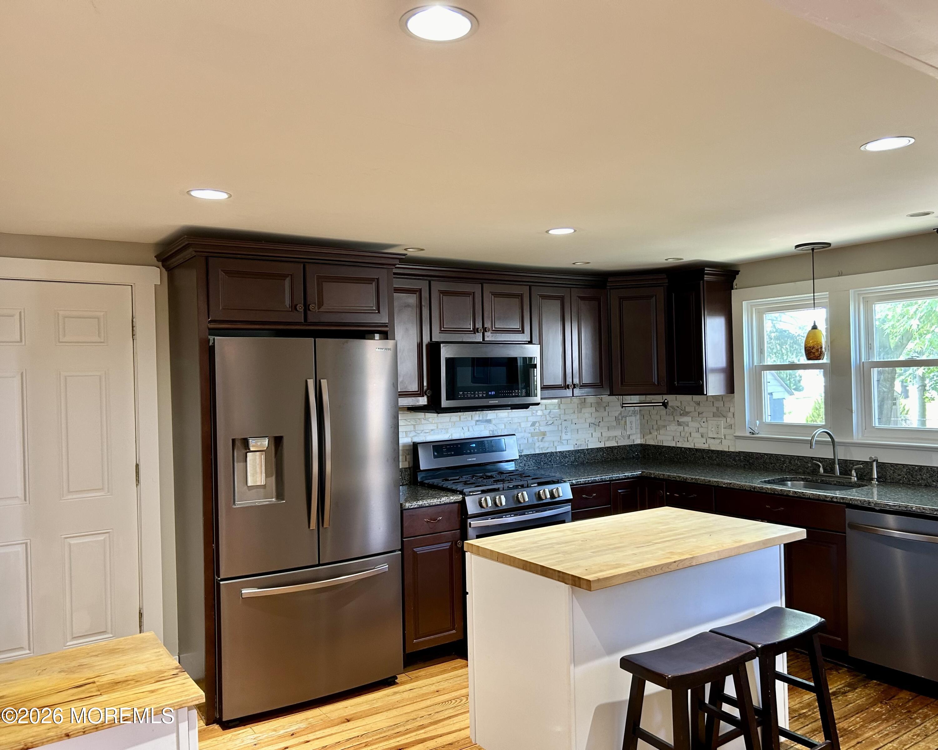 39 Hamilton Street Allentown NJ 08501