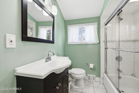 19 Carole Drive Oakhurst NJ 07755