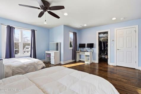 19 Carole Drive Oakhurst NJ 07755
