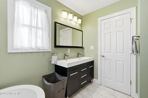19 Carole Drive Oakhurst NJ 07755
