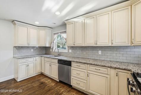 19 Carole Drive Oakhurst NJ 07755