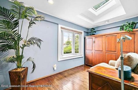 214 Cliftwood Road Oakhurst NJ 07755