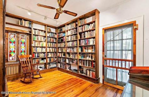 214 Cliftwood Road Oakhurst NJ 07755