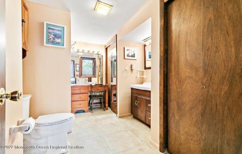 214 Cliftwood Road Oakhurst NJ 07755