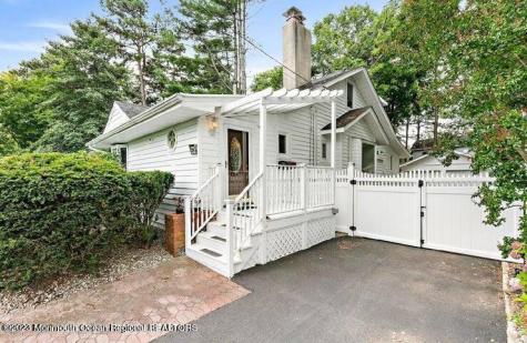 214 Cliftwood Road Oakhurst NJ 07755