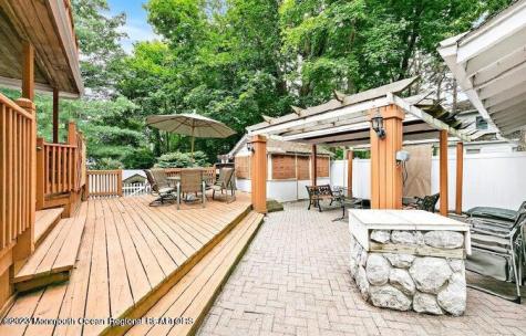 214 Cliftwood Road Oakhurst NJ 07755
