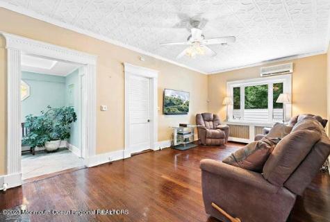 214 Cliftwood Road Oakhurst NJ 07755