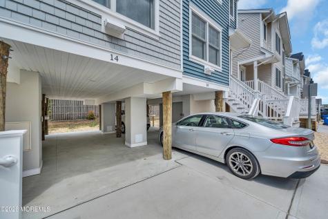 16 Elder Street Mantoloking NJ 08738