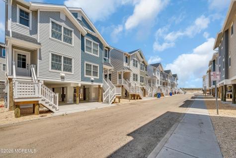 16 Elder Street Mantoloking NJ 08738