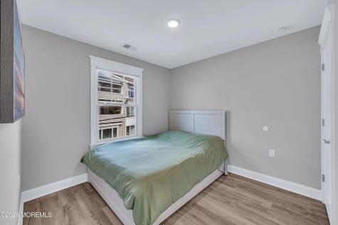 16 Elder Street Mantoloking NJ 08738