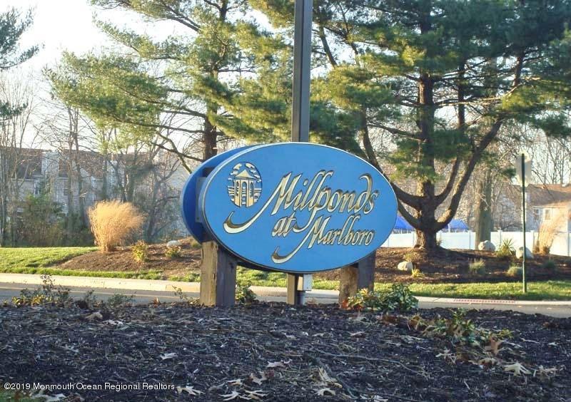 76 Foxwood Place Morganville NJ 07751