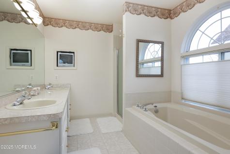 11 Peaksail Drive Bayville NJ 08721