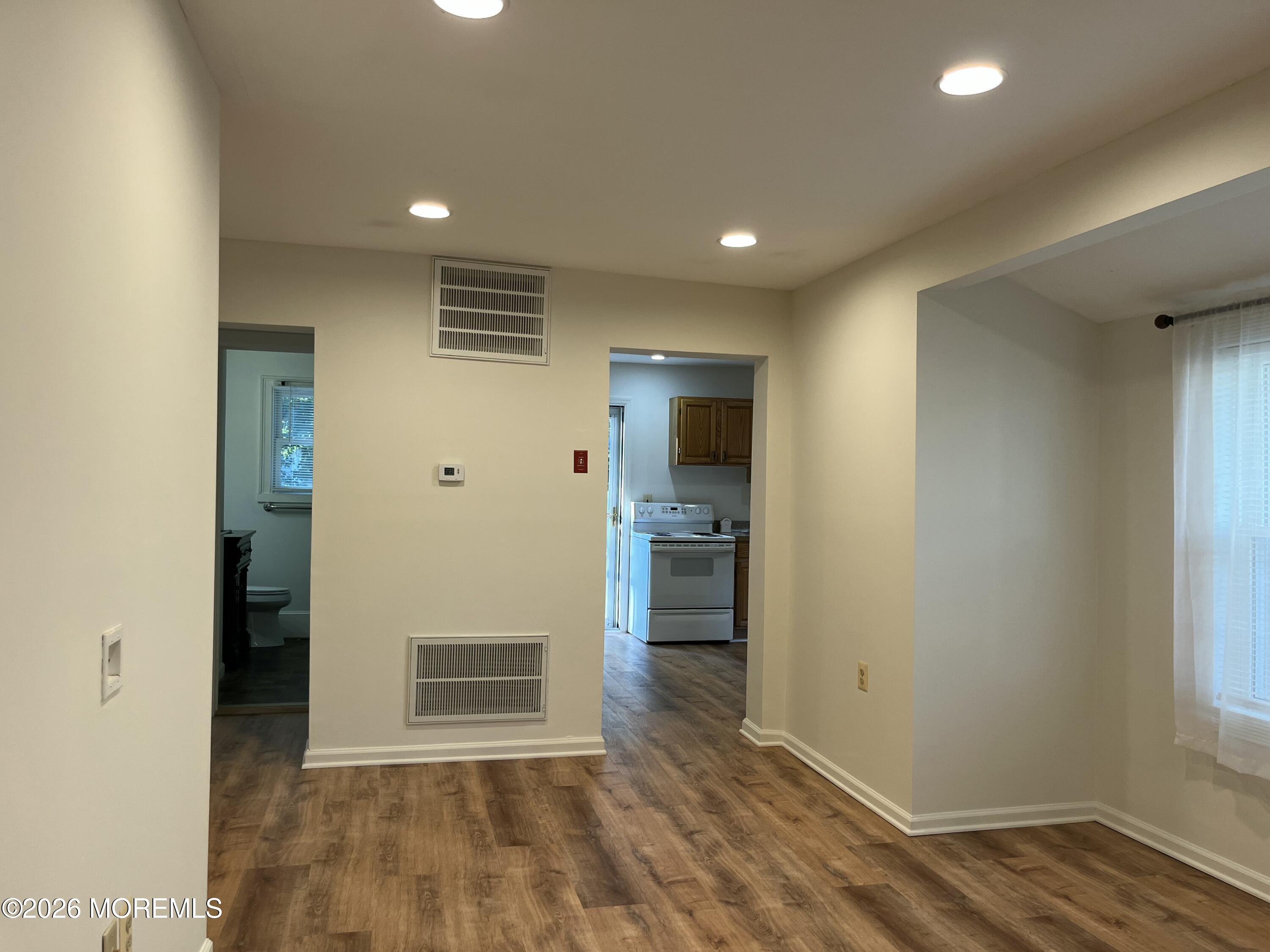544 Pacific Avenue Beachwood NJ 08722