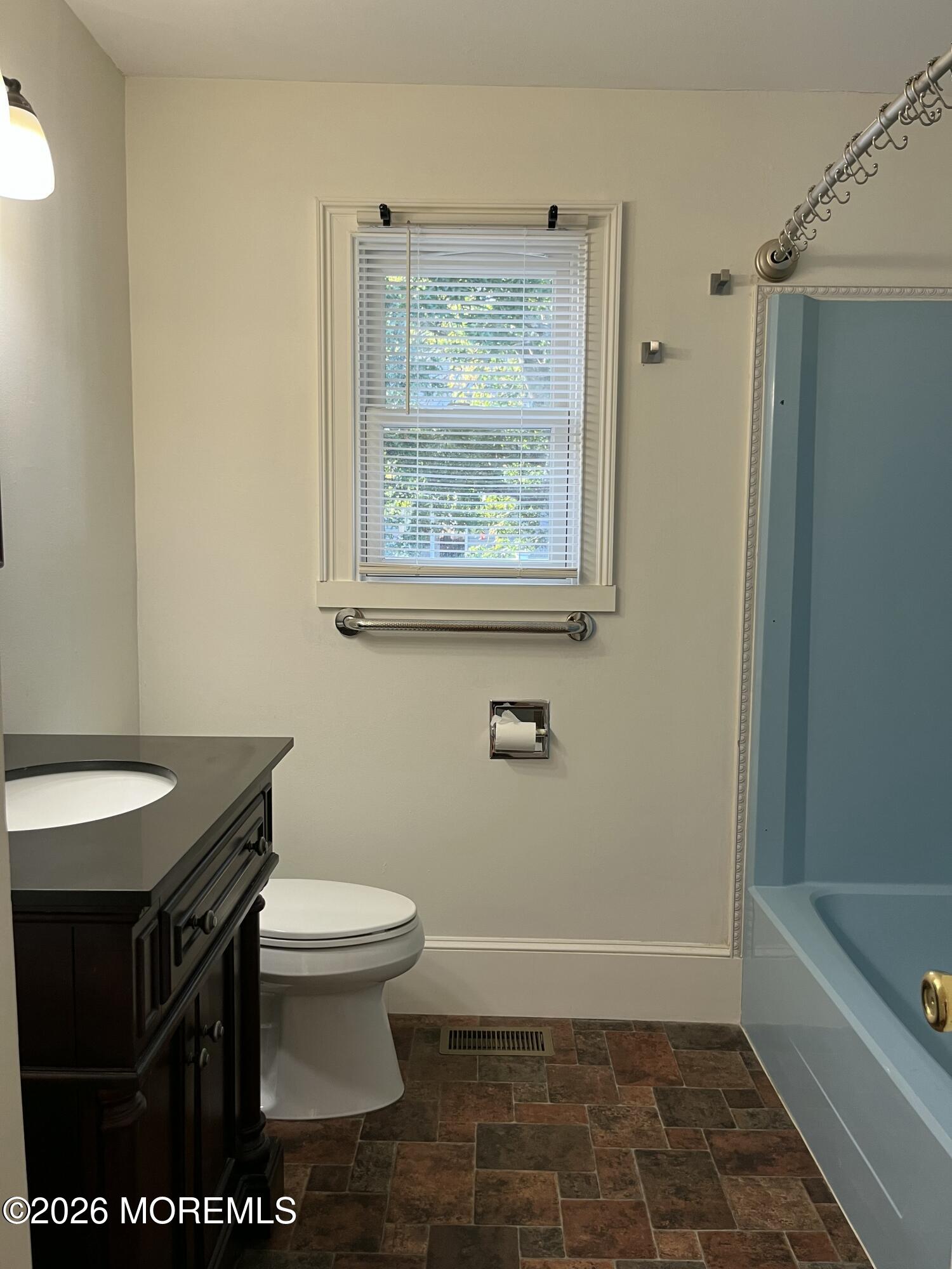 544 Pacific Avenue Beachwood NJ 08722