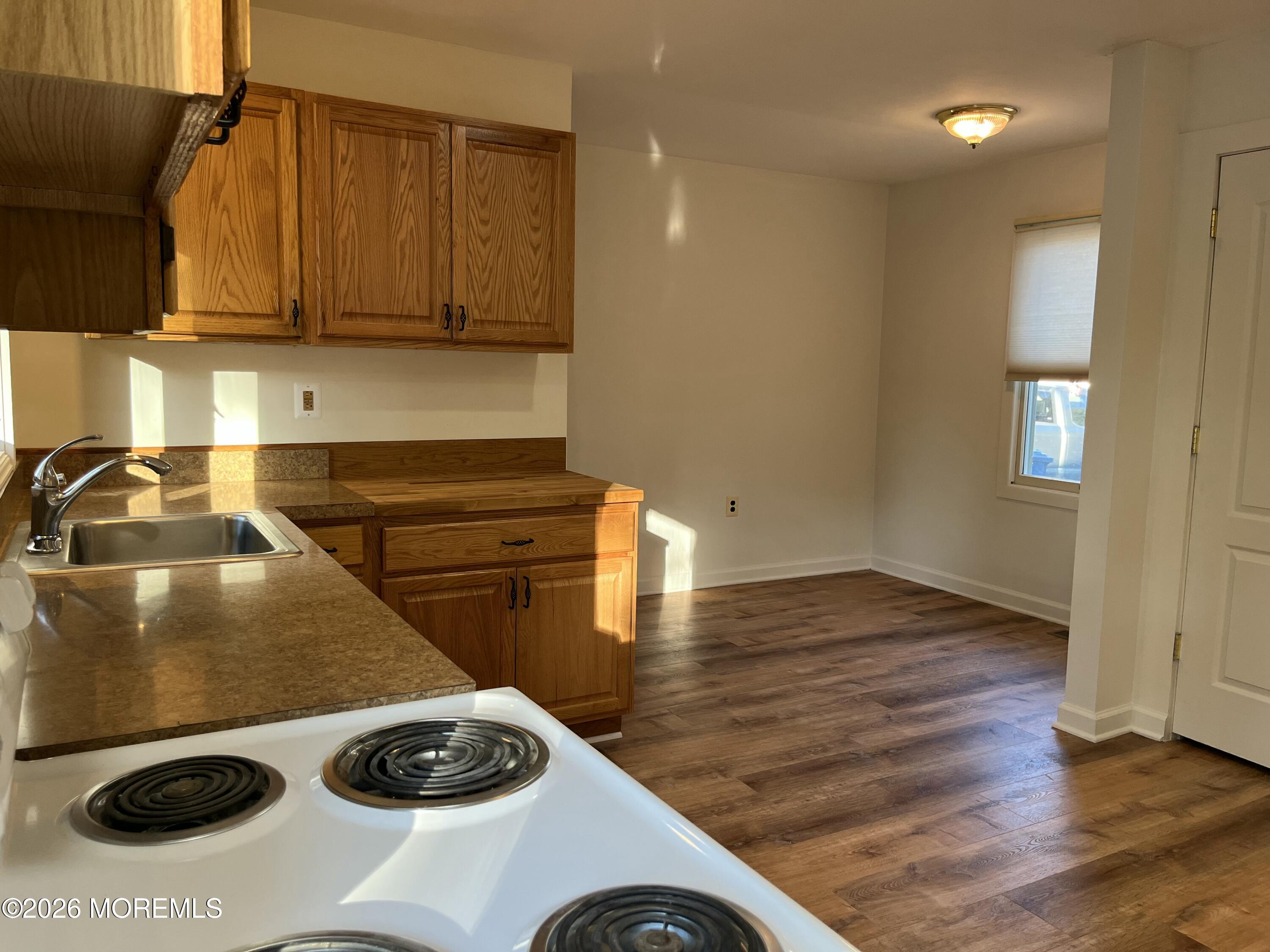 544 Pacific Avenue Beachwood NJ 08722