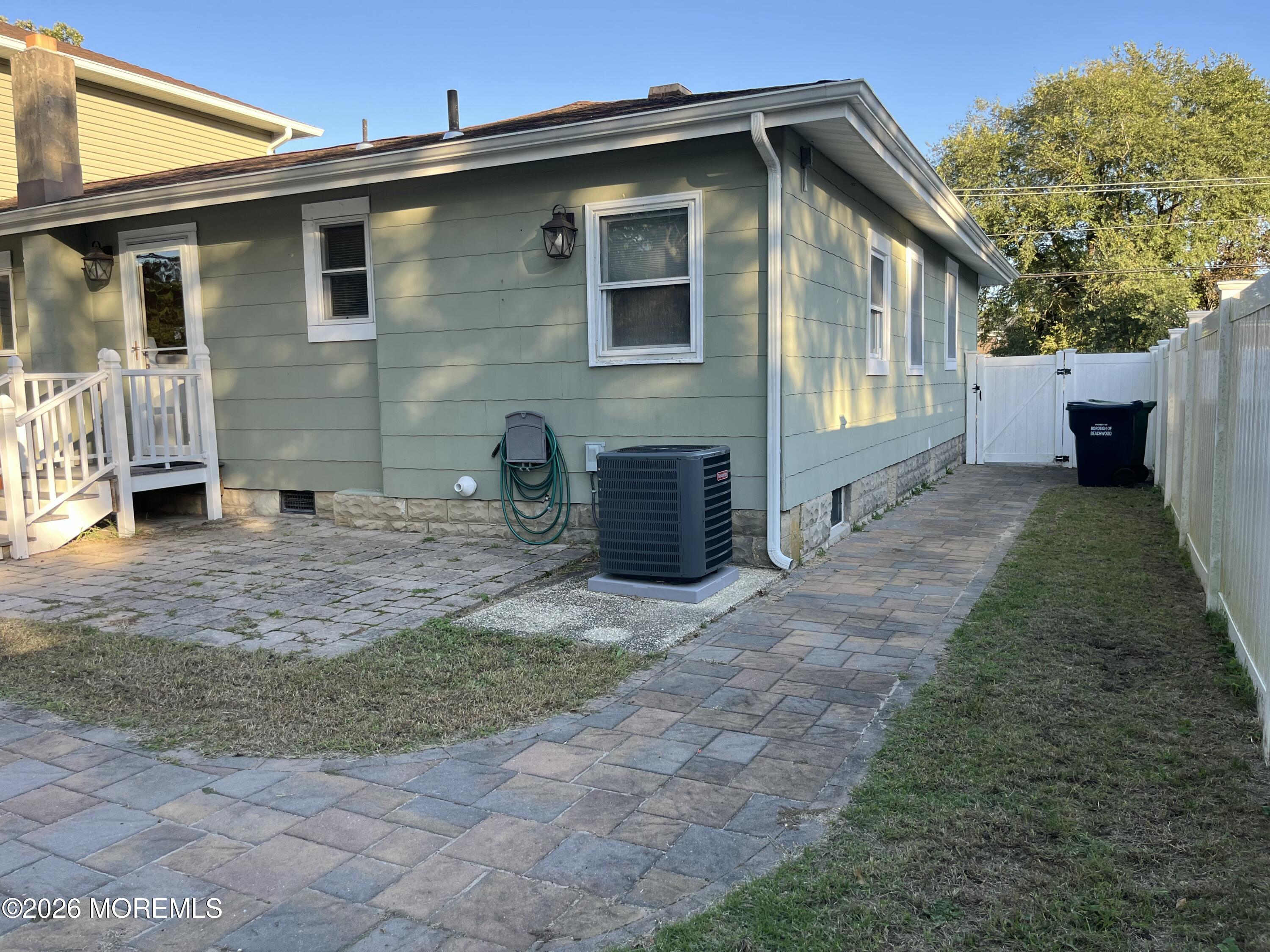 544 Pacific Avenue Beachwood NJ 08722