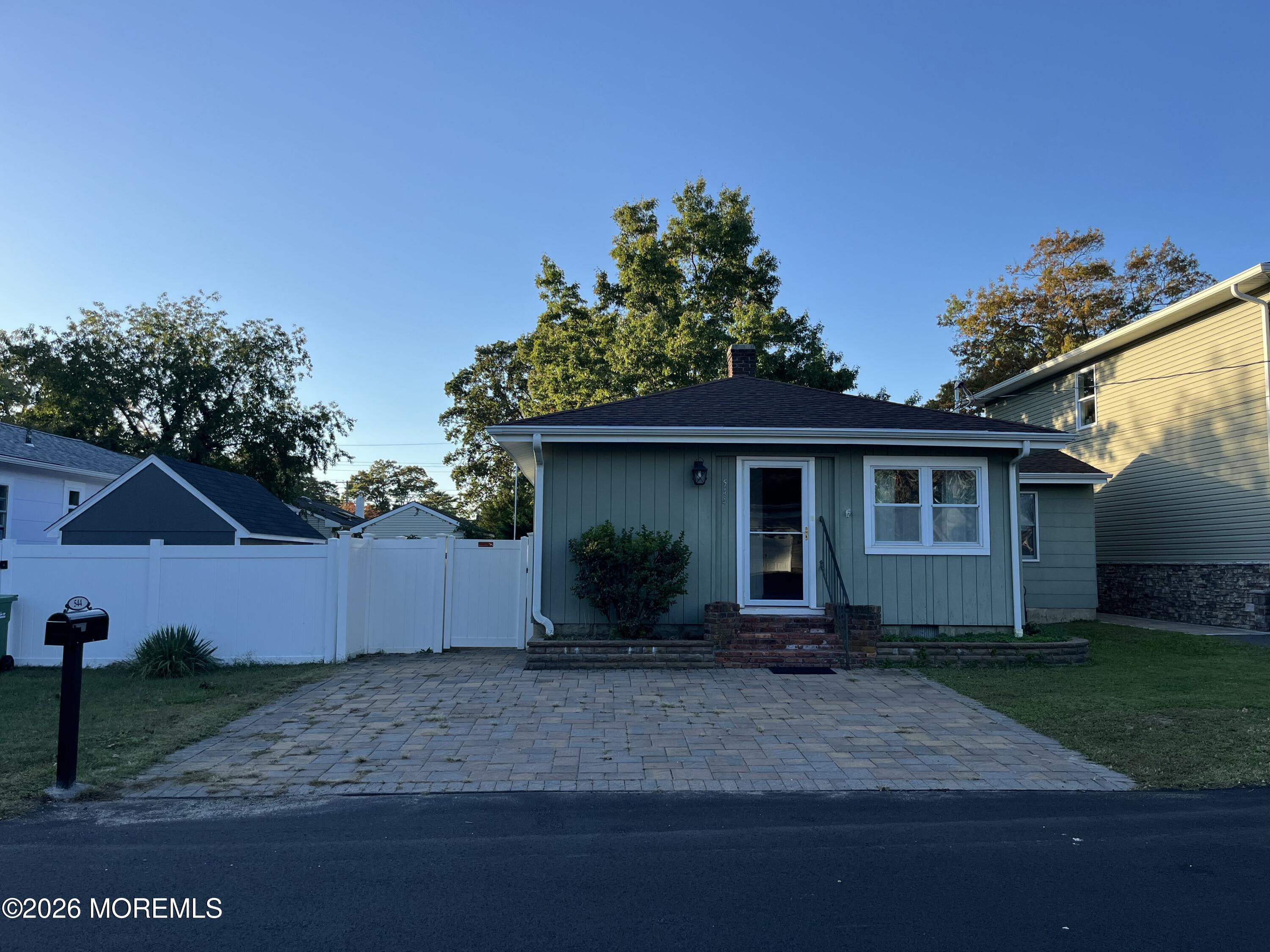 544 Pacific Avenue Beachwood NJ 08722