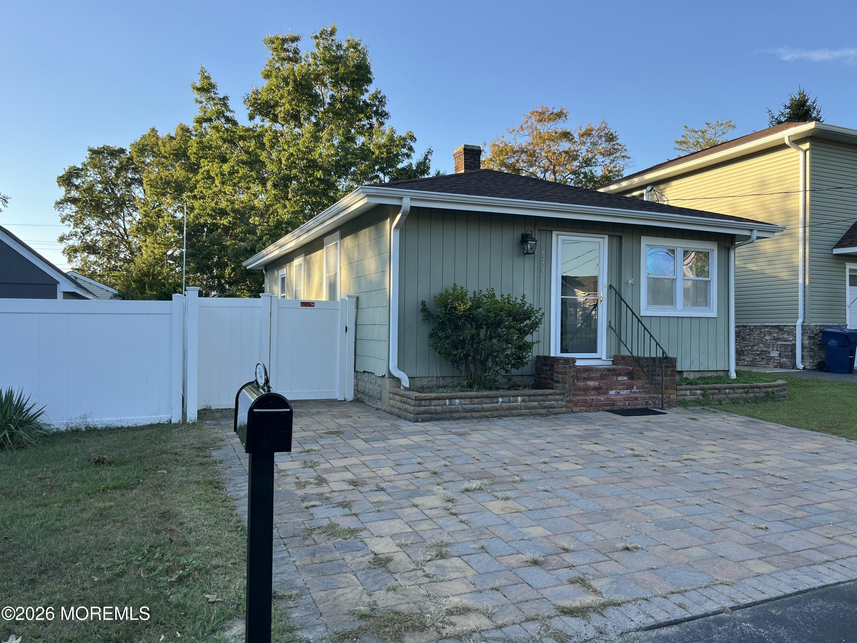 544 Pacific Avenue Beachwood NJ 08722