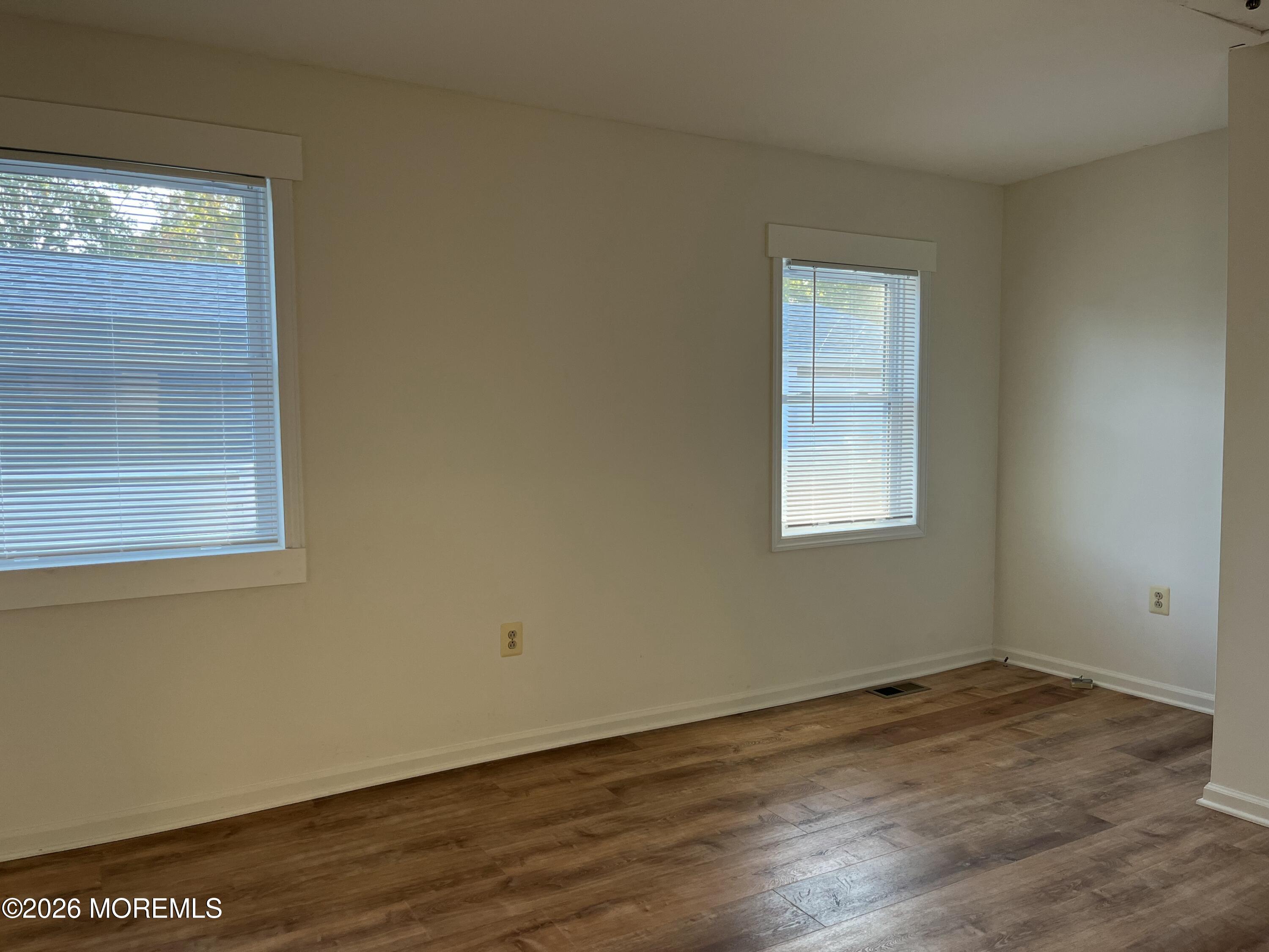 544 Pacific Avenue Beachwood NJ 08722