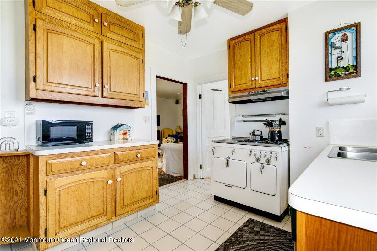 15 Riverview Road Monmouth Beach NJ 07750