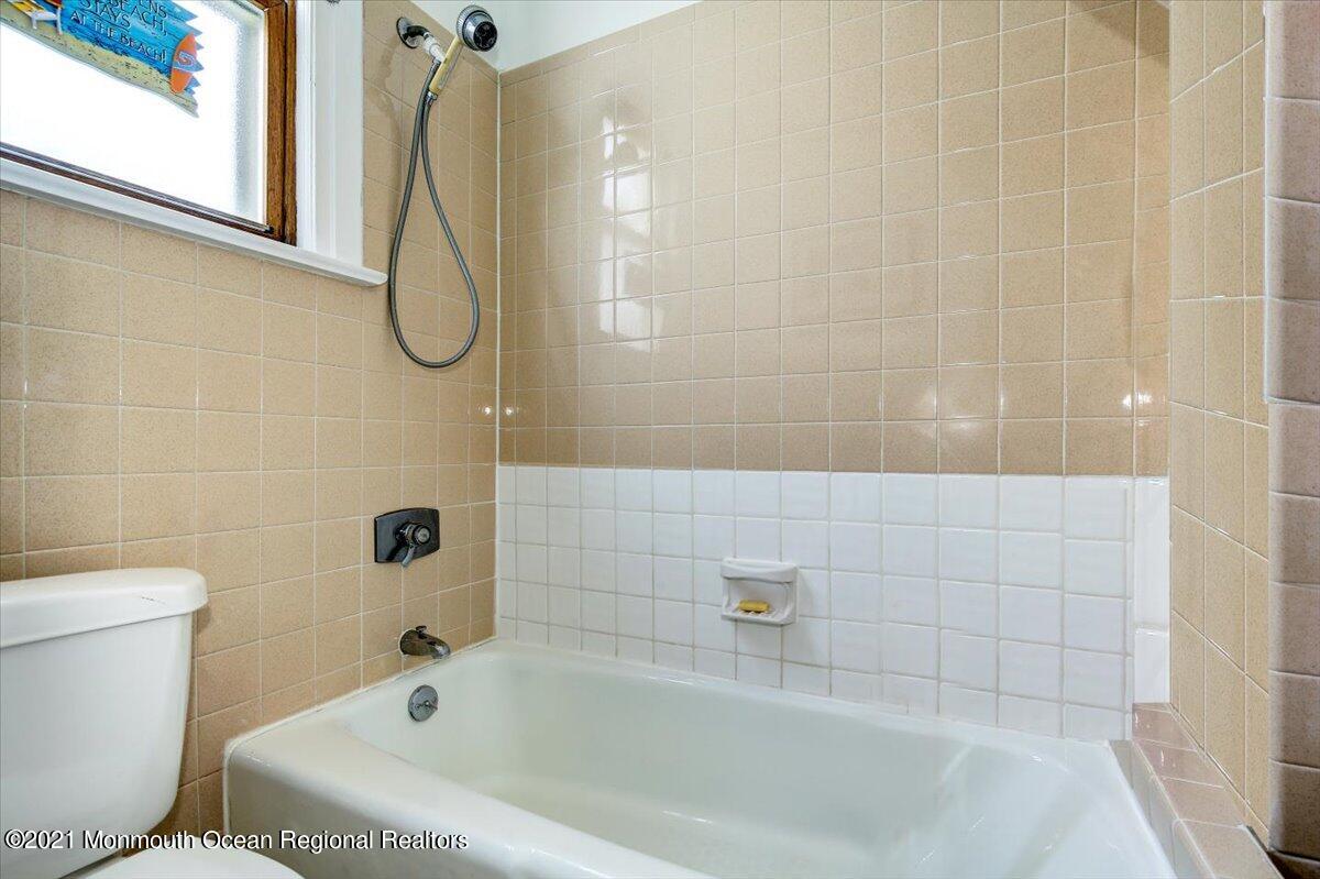 15 Riverview Road Monmouth Beach NJ 07750