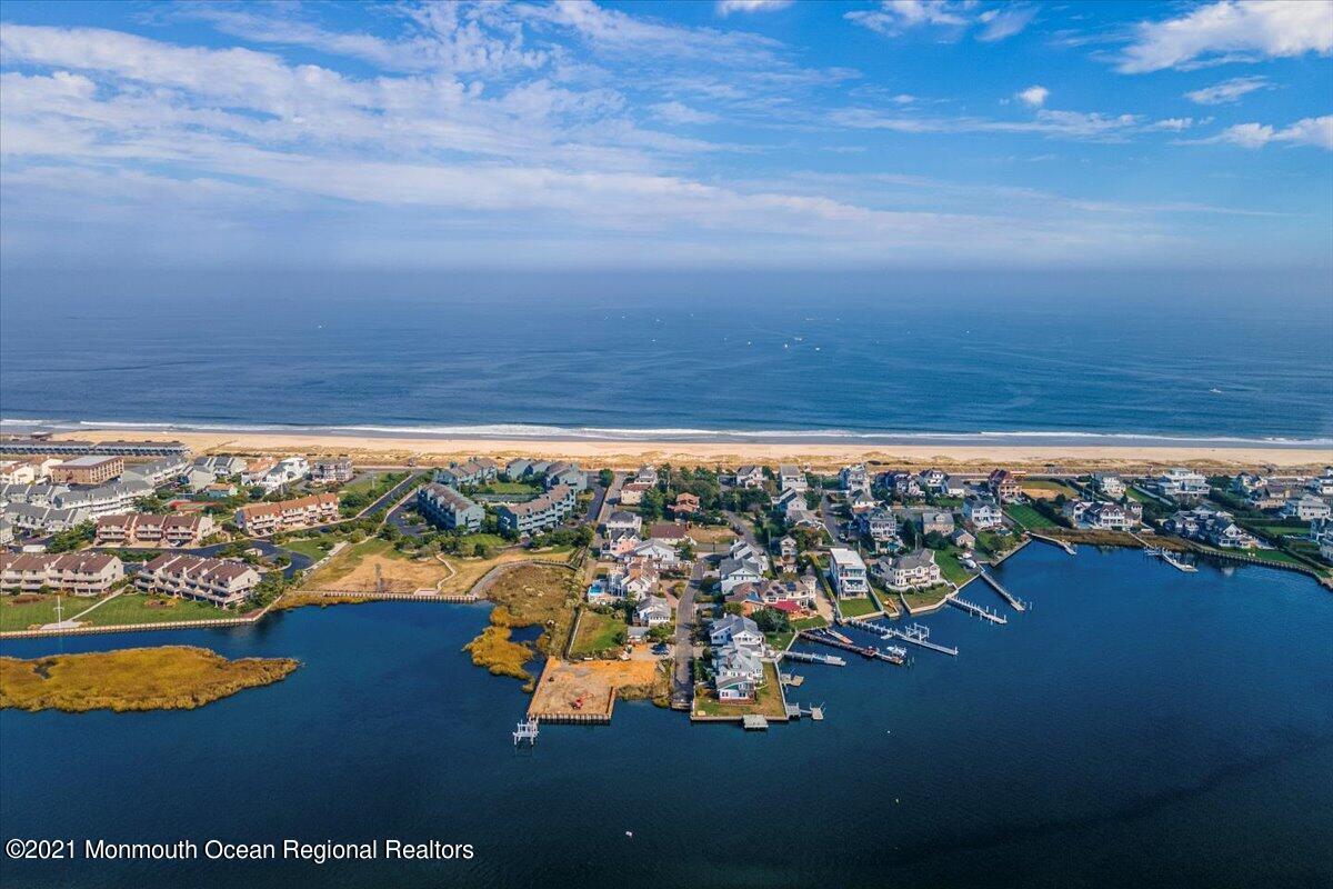 15 Riverview Road Monmouth Beach NJ 07750