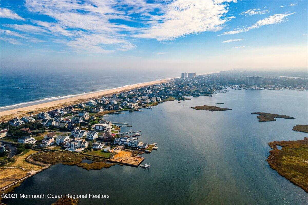 15 Riverview Road Monmouth Beach NJ 07750