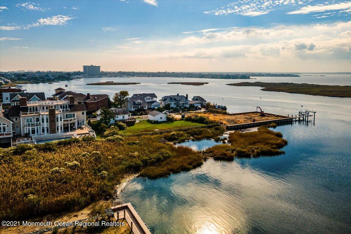 15 Riverview Road Monmouth Beach NJ 07750
