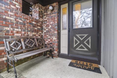 110 Bowne Court Matawan NJ 07747