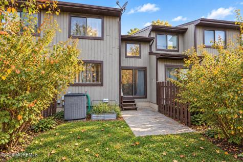 110 Bowne Court Matawan NJ 07747