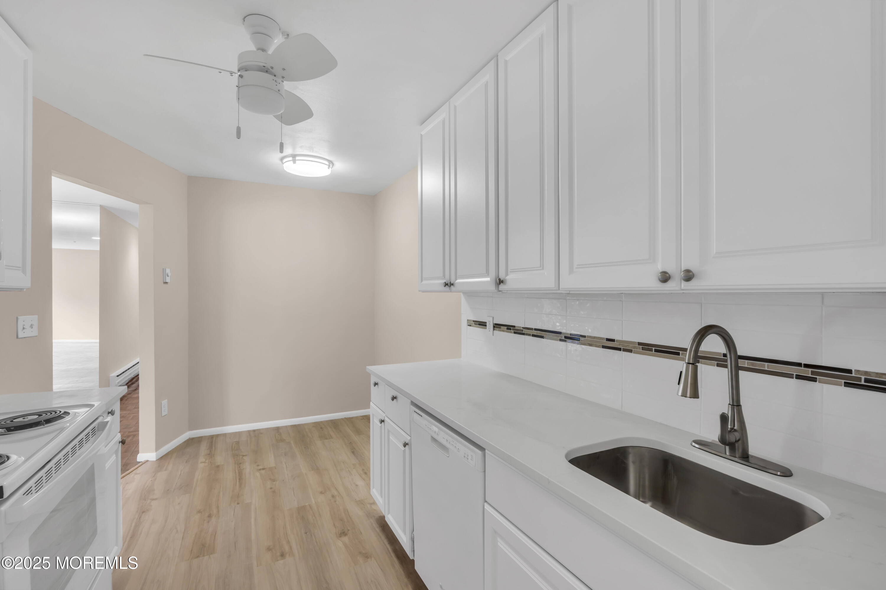 30 Meadow Green Circle Manalapan NJ 07726