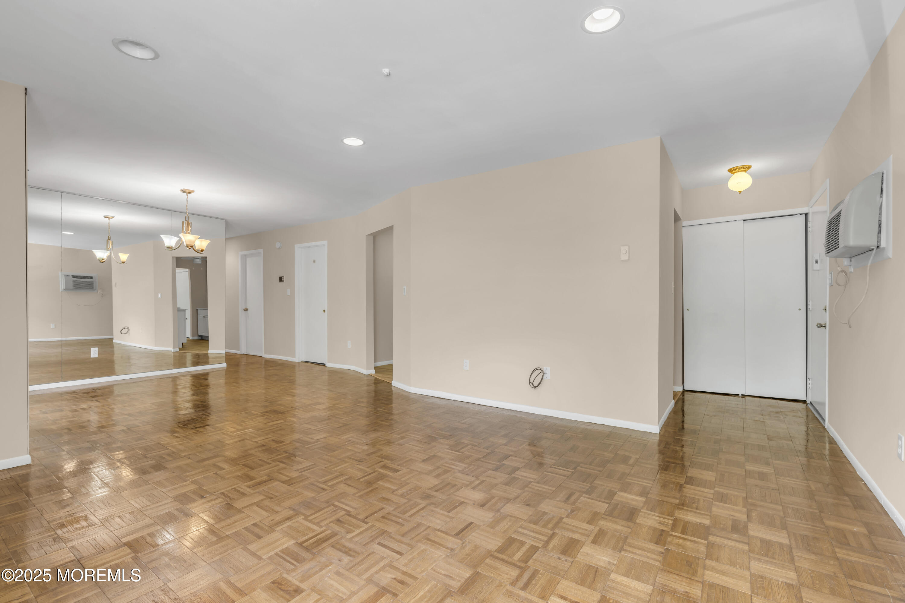 30 Meadow Green Circle Manalapan NJ 07726