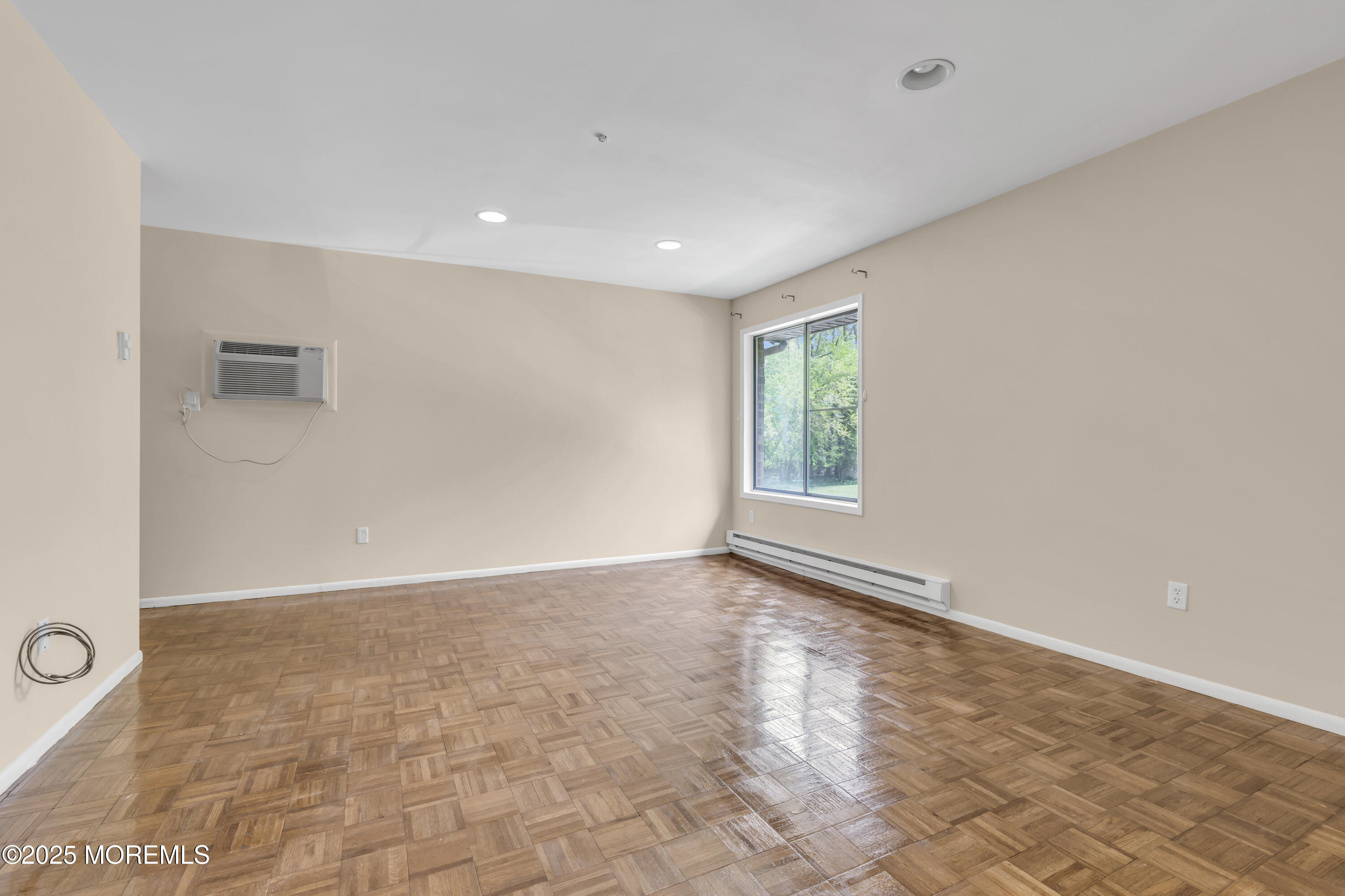 30 Meadow Green Circle Manalapan NJ 07726
