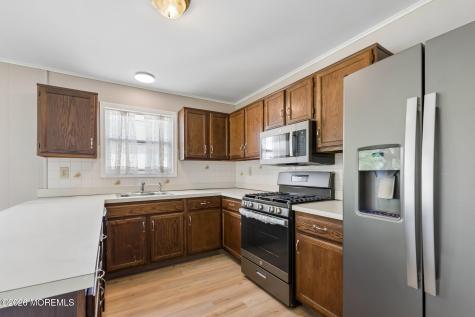 10 Purnell Street Toms River NJ 08757