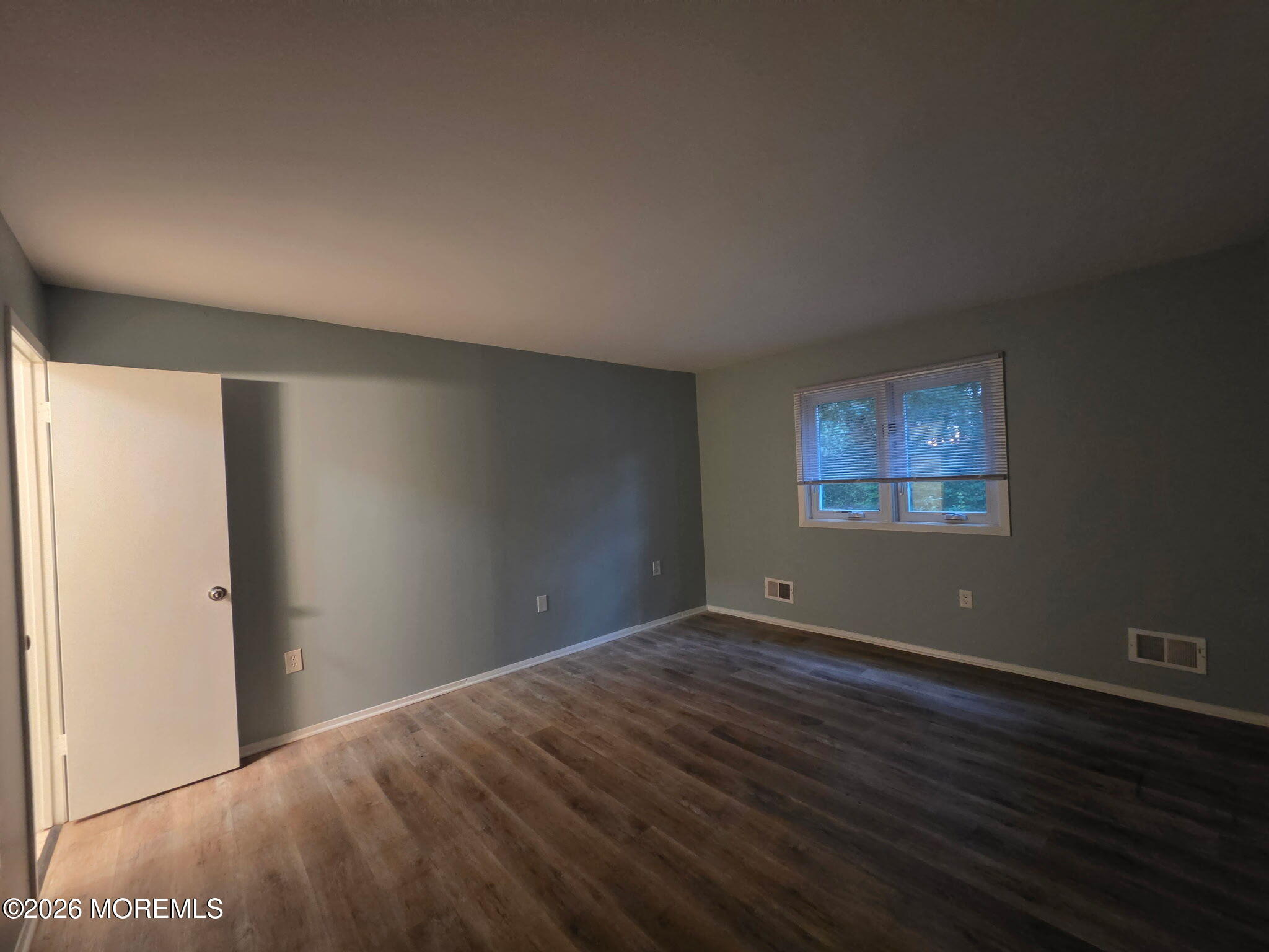 1700 Nj 37 W Toms River NJ 08757
