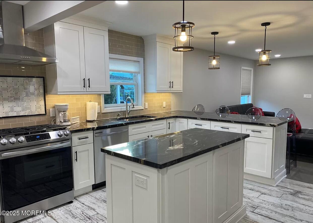 37 Brown Place Oakhurst NJ 07755