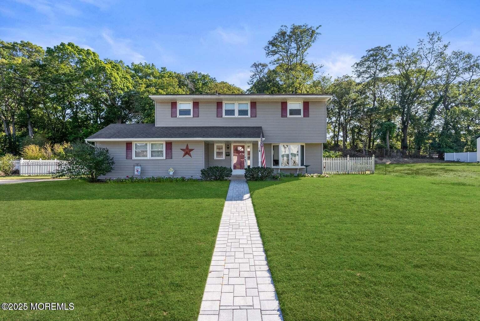 23 Barbara Lane Oakhurst NJ 07755
