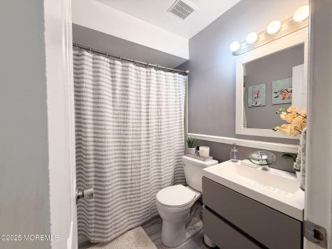 73 Maple Avenue Keansburg NJ 07734