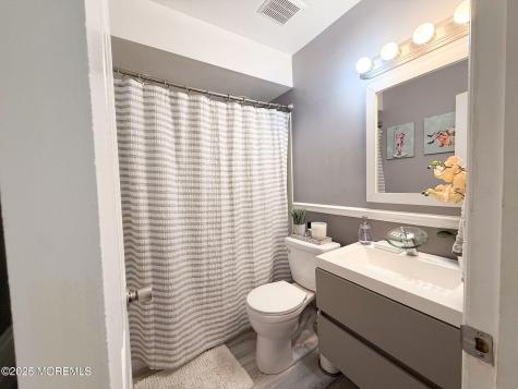 73 Maple Avenue Keansburg NJ 07734