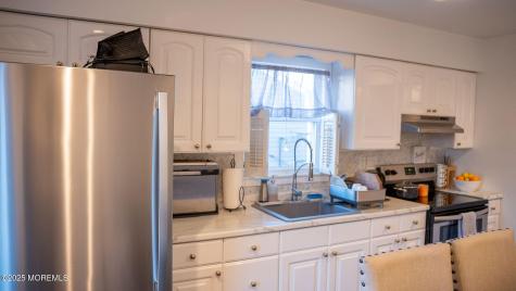 73 Maple Avenue Keansburg NJ 07734